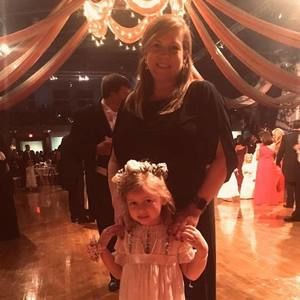 Meet your Posher, Hallie